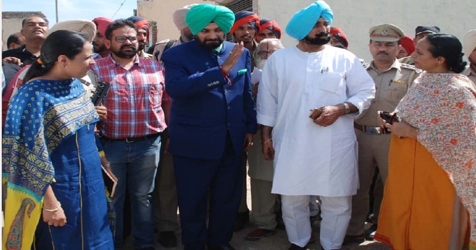 navjot singh sidhu inspection in nayagaon