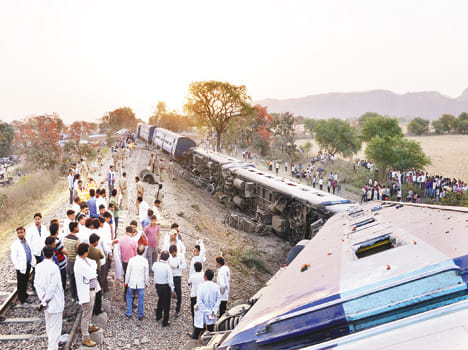 Train accident or plot, begin probe