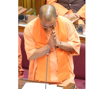 CM adityanath gives instrutions to BJP MLAs.