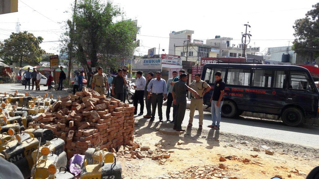 four bomb found in front of ann mary school dehradun