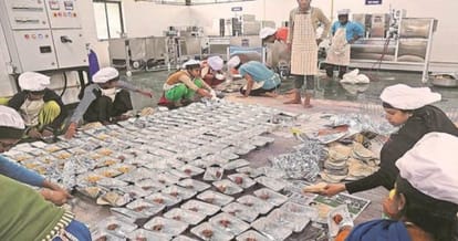 government provide food packet to poor people in lunch