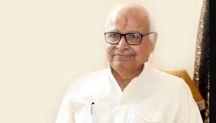 up cm praises speaker hriday narayan dixit in up assembly