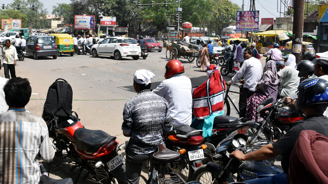 yogi government's strong action for traffic management