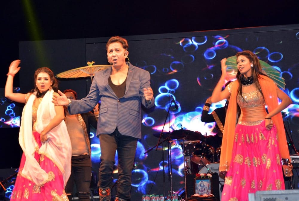  Bollywood singer Sukhwinder performed in jashn e Doon