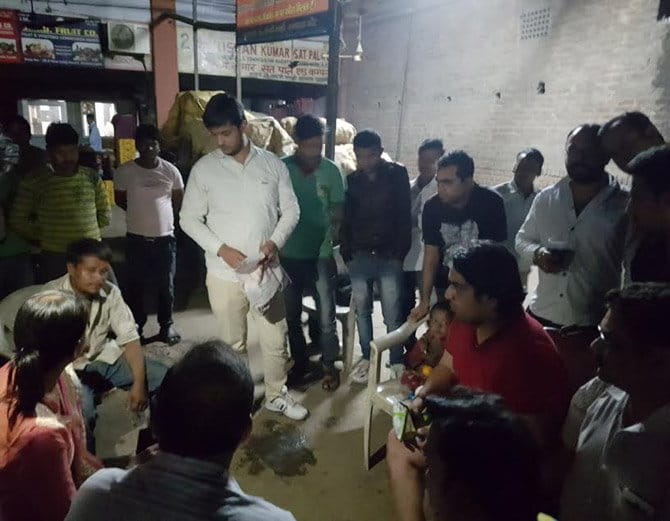 man was trying to sold three years old son at ambala cantt railway station, people released him