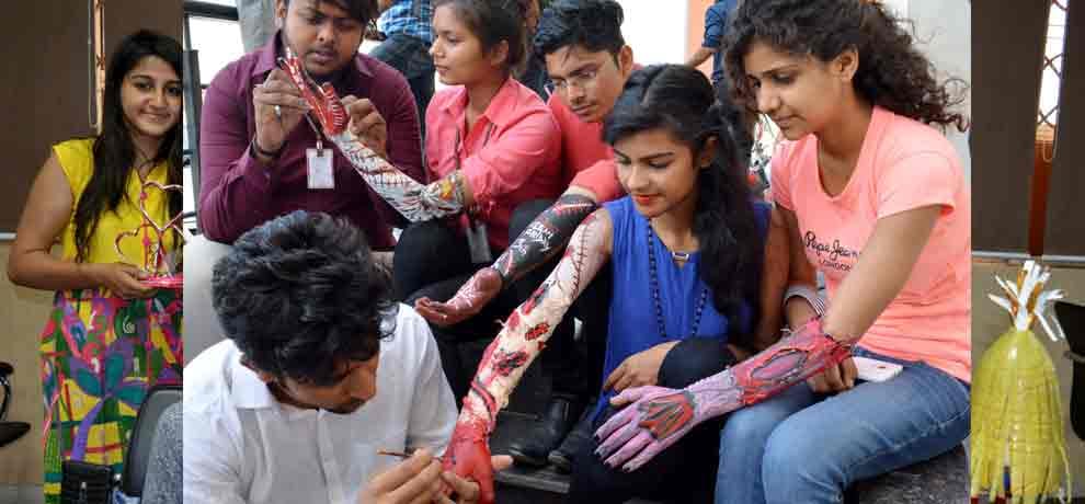 students made things from waste material in greater noida