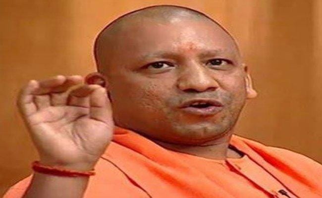 up cm yogi adityanath meeting with mlas in lokbhavan