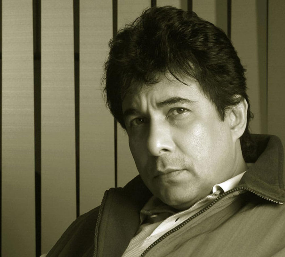 Deepak Tijori's Wife Throws Him Out Of Home He Discovers That She Is Not His Wife!
