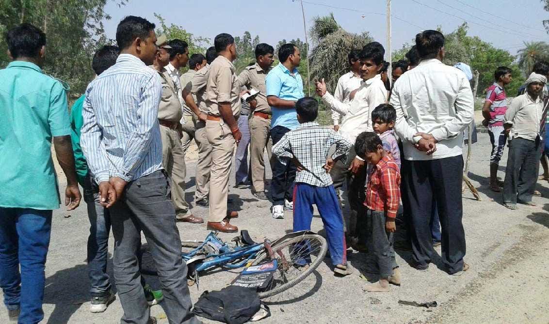 Schoolgirl killed in road accident, jam in protest