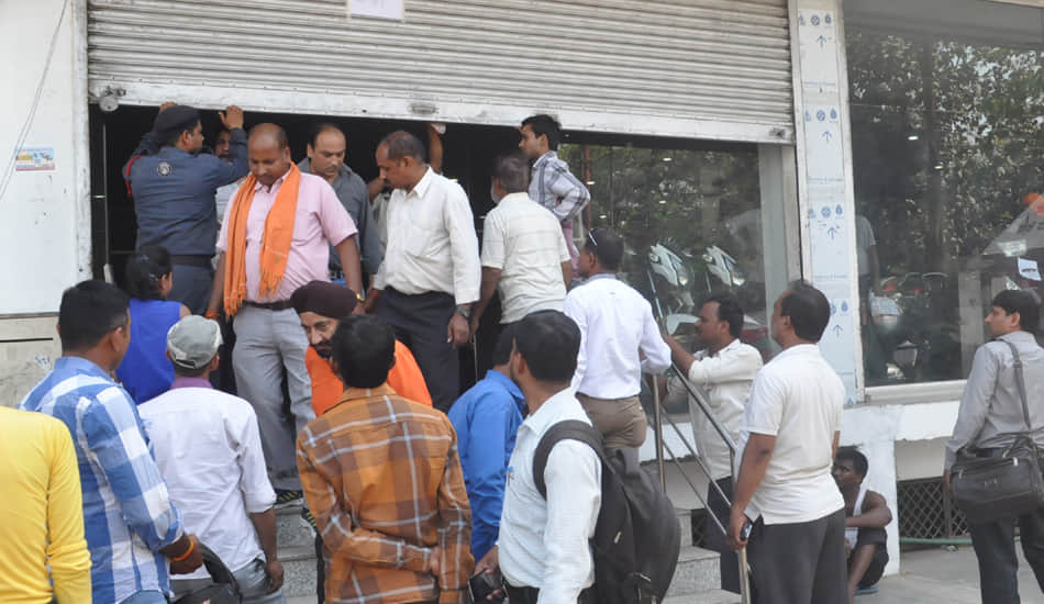 buying bikes in Kanpur