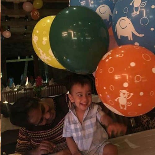 Salman Khan & family Celebrated Nephew Ahil Sharma's Birthday In Maldives