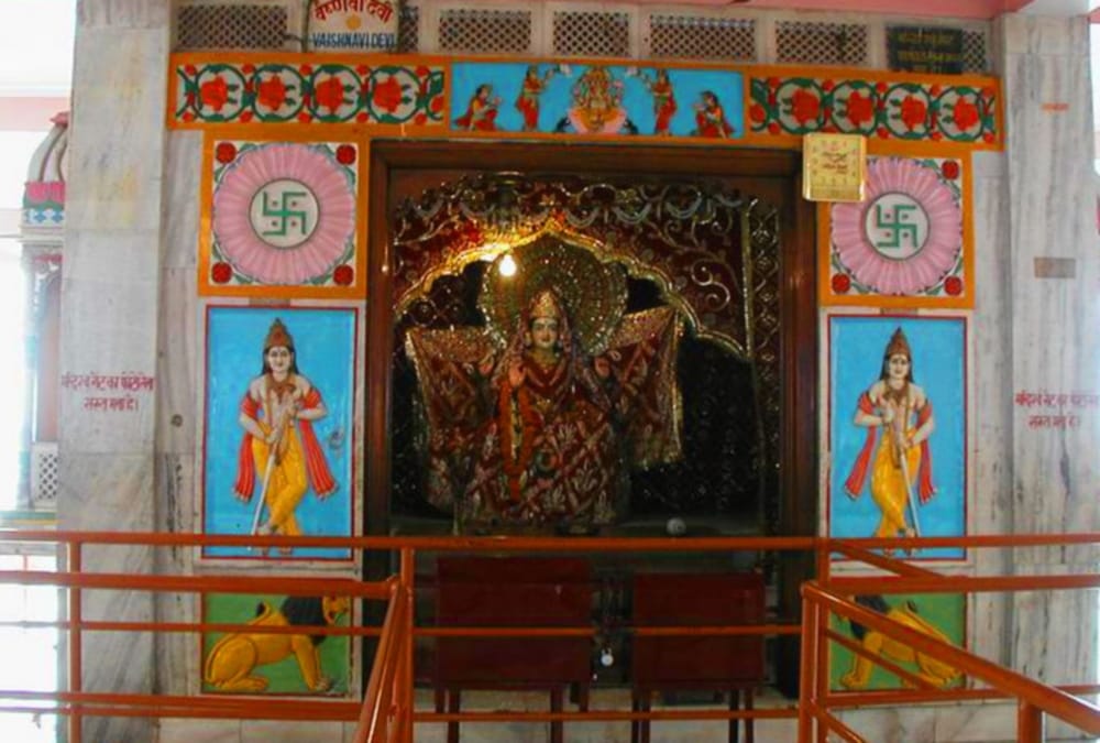 मां चंडी की कृपा से कष्ट दूर होते हैं: रोहित