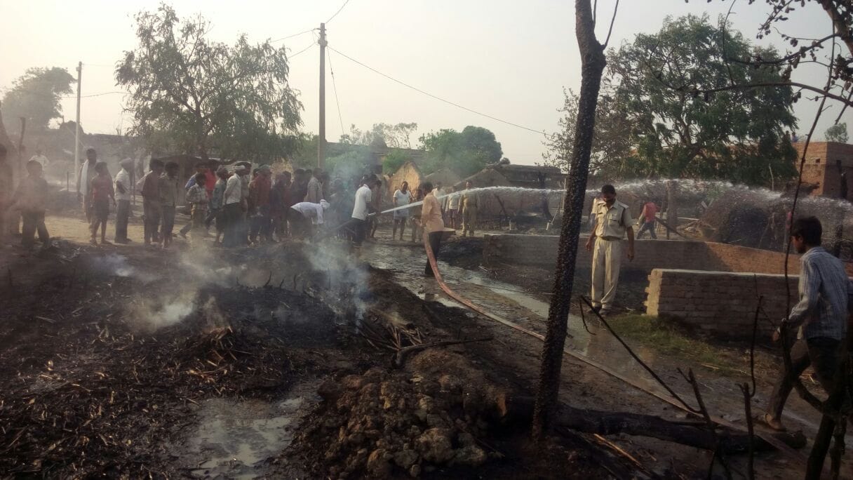 Due to the strong winds, the fire broke out in the district.