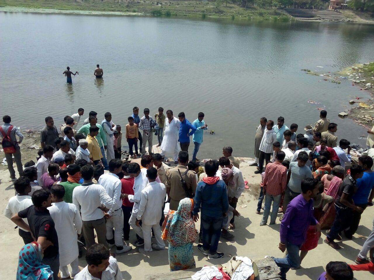 nursing students died in saryu river in gonda