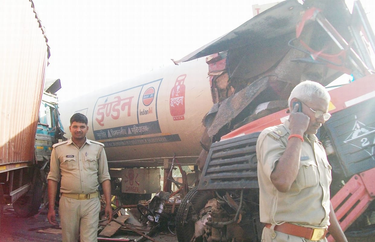 LPG capsule climbed to truck