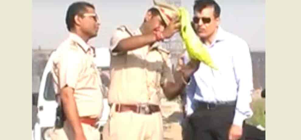man killed and thrown in pieces on the road in delhi