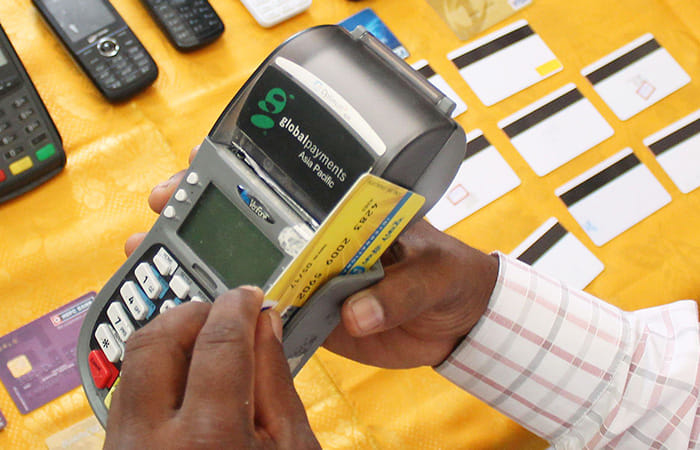 state bank of india blocked megnatic chip debit card from march, apply for evm chip card
