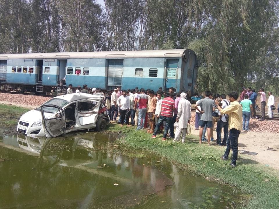 train crashed csr brutally at jind of haryana, one man killed in accident