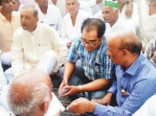 bijlighar par talabandi ke baad afsaron ne maani maangen