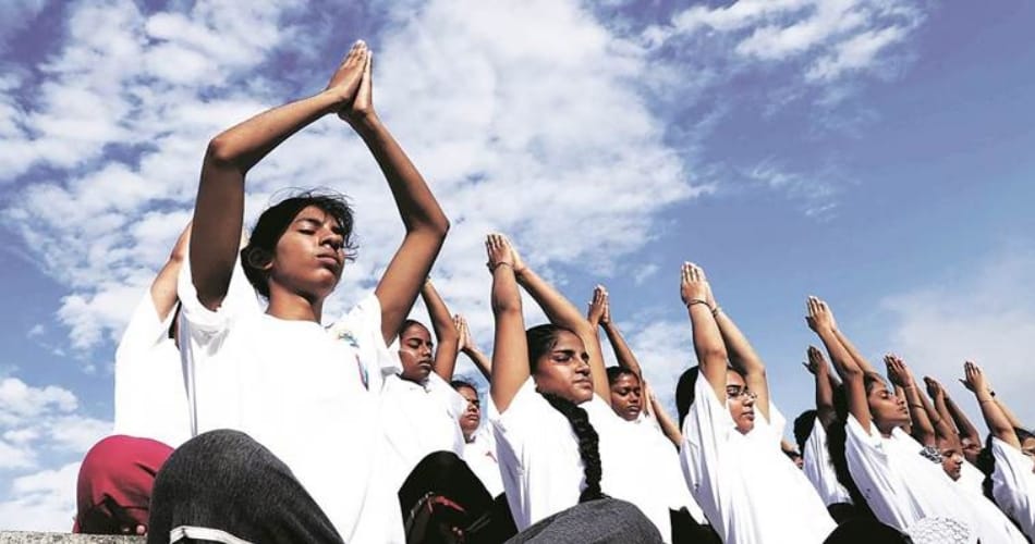 Haryana To Recruit 1,000 Yoga Volunteers
