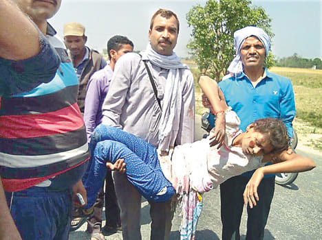 Student bikes collide, two die