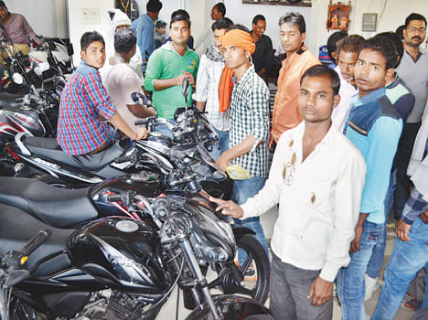 150 million BS-3 vehicles sold on last day