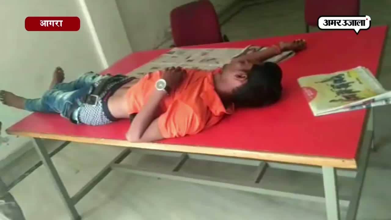 आगरा, डॉक्टर भीमराव अंबेडकर विश्वविद्यालय , नकल के लिए पैसे