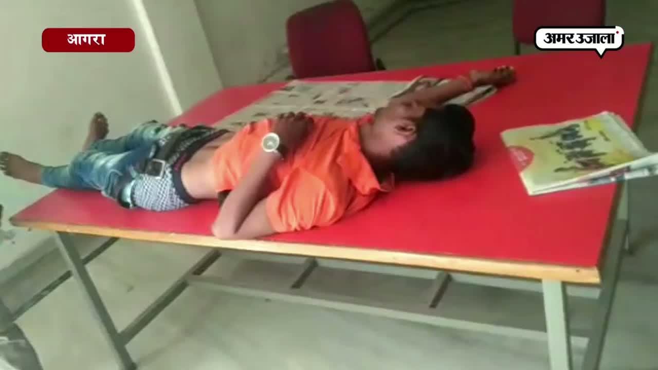 आगरा, डॉक्टर भीमराव अंबेडकर विश्वविद्यालय , नकल के लिए पैसे