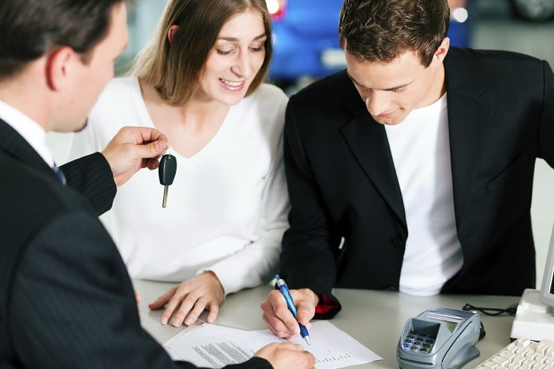 know these features before buying a vehicle