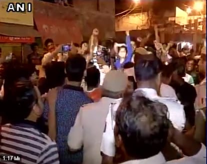 Delhi CM Arvind Kejriwal's reply to the crowd chanting 'Modi Modi' at his rally in Delhi