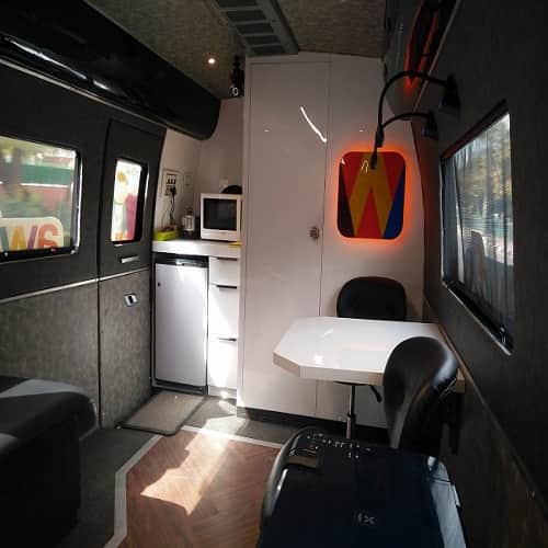 an unique office which comes to your home