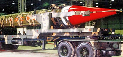 nuclear experts says india can abandons it no first use of nuclear bomb against pakistan