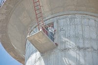 company,  carors, hang, 100 feet, hight, like viru