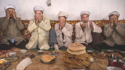 Ban on 'long beard' of Weigar Muslims in China