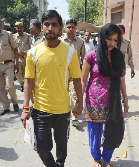 Attack on lover couple to get court marriage certificate, what happened next