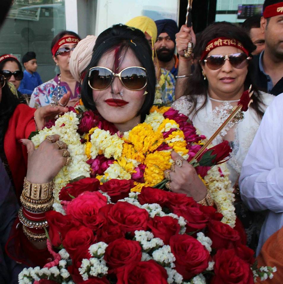 radhe maa at amritsar, know all her controvertional statements