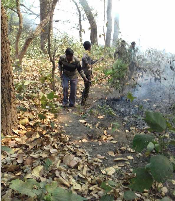 Dangerous fire in Kishanpur Century