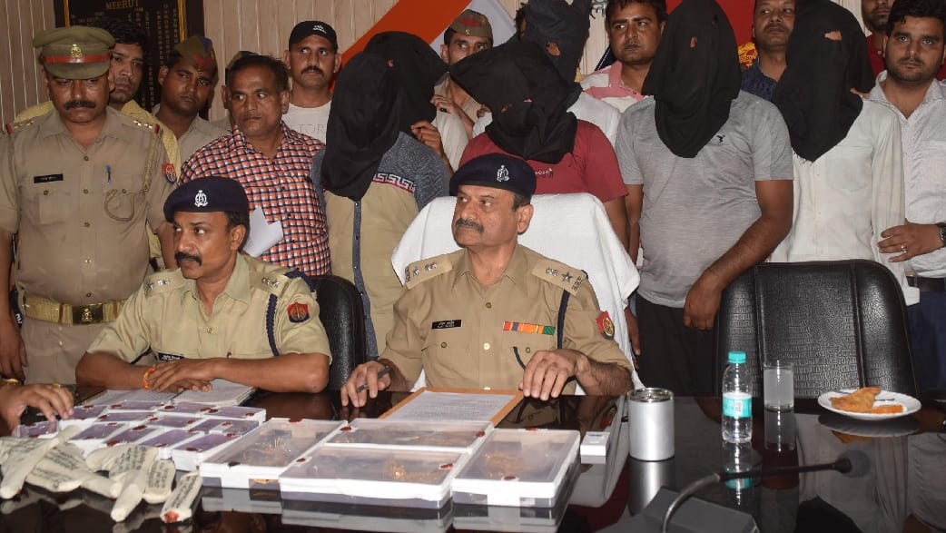 5 million robbery reveals: SP sir, dacoits are real but fake goods