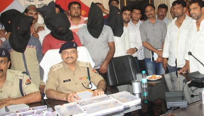 5 million robbery reveals: SP sir, dacoits are real but fake goods