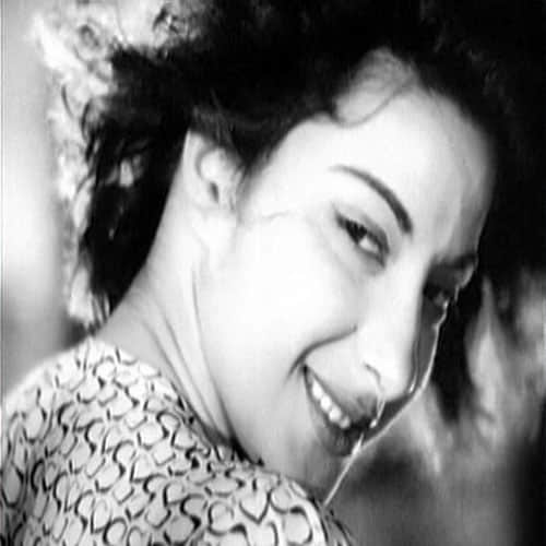 When Actress Nargis Dress Ripped Apart On The Sets Of Raat Aur Din