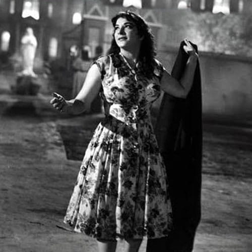 When Actress Nargis Dress Ripped Apart On The Sets Of Raat Aur Din