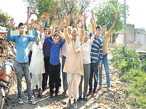 Demonstration on road construction
