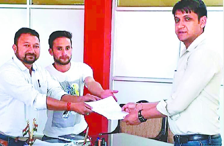 On the verge of closure of several schools without transfers