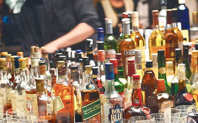  Liquor ban along highways on Maharashtra to lose Rs 7,000 crore