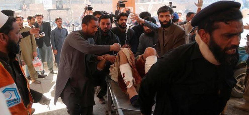  Mentally unstable shrine custodian goes on rampage in Pakistan