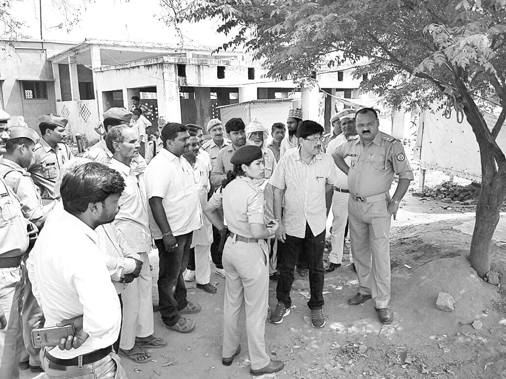Two parties fight for cemetry's land