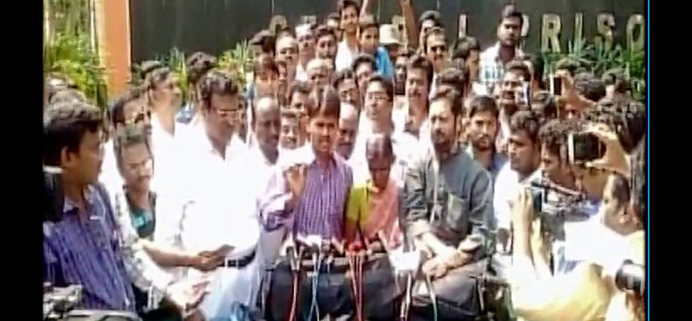 satyam babu released from jail after acutting by court in ayesha meera murder case