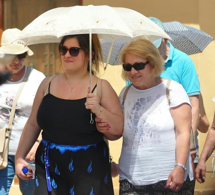 tourist places of himachal pradesh, uttrakhand and jammu kashmir to visit in summer vacations