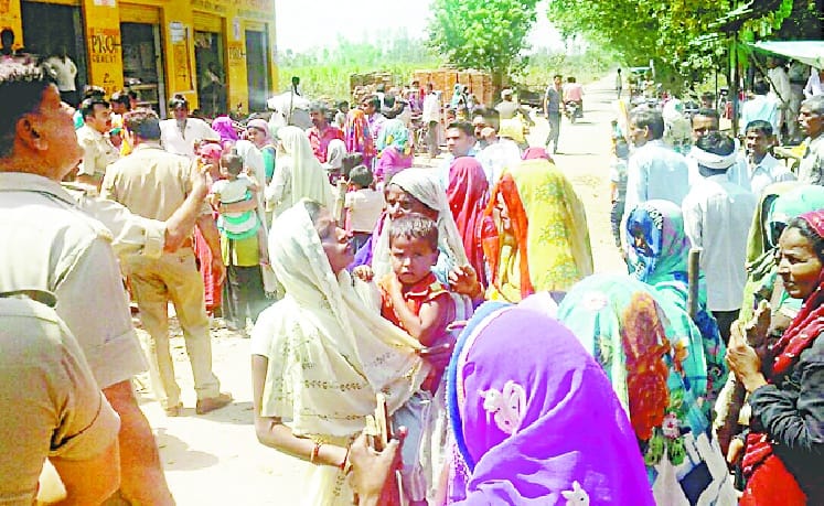 Women's ruckus at liquor shops