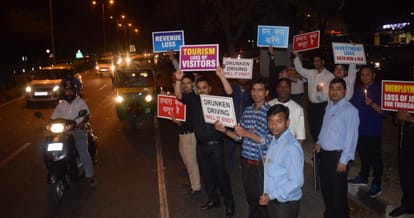 Hotel-discotheque and pub turn down business, candle burns protest